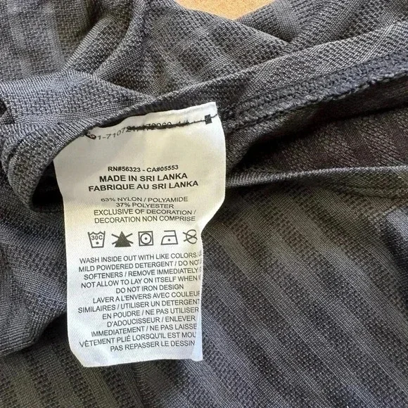 Nike Dri-Fit Sleeveless Miler Running Tank Top Black Mesh Breathable Womens S - Picture 8 of 8